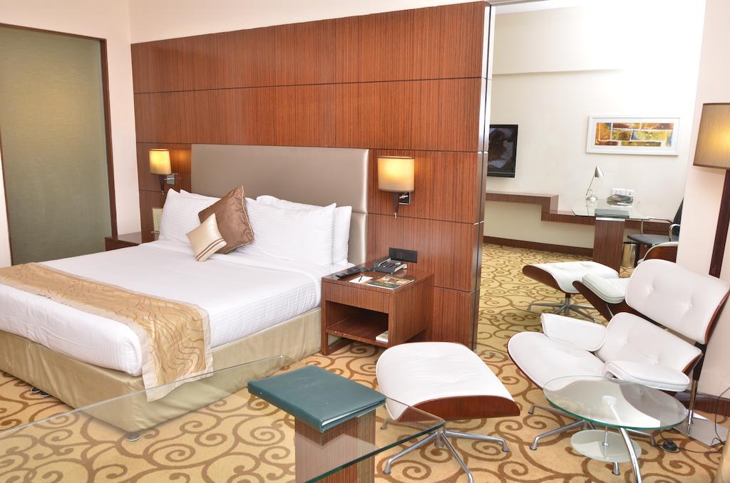 Country Inn & Suites By Radisson, Bathinda Extérieur photo