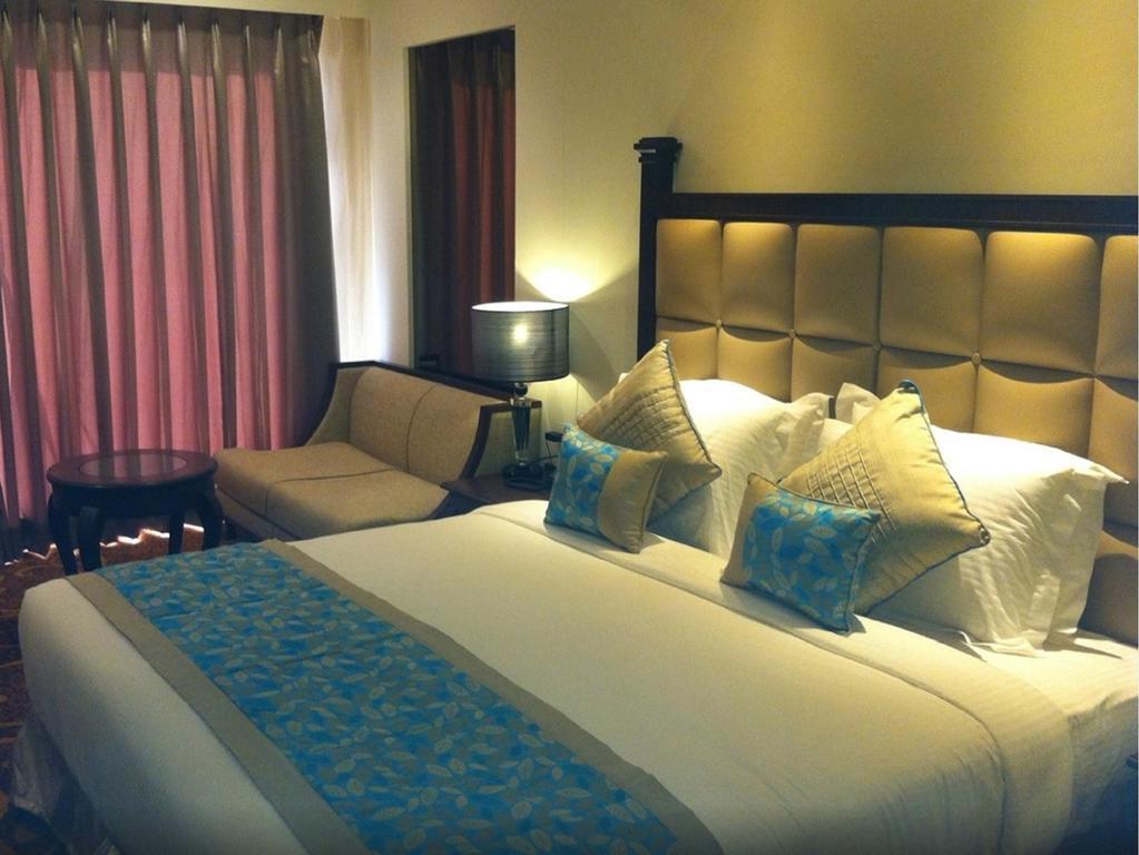 Country Inn & Suites By Radisson, Bathinda Extérieur photo