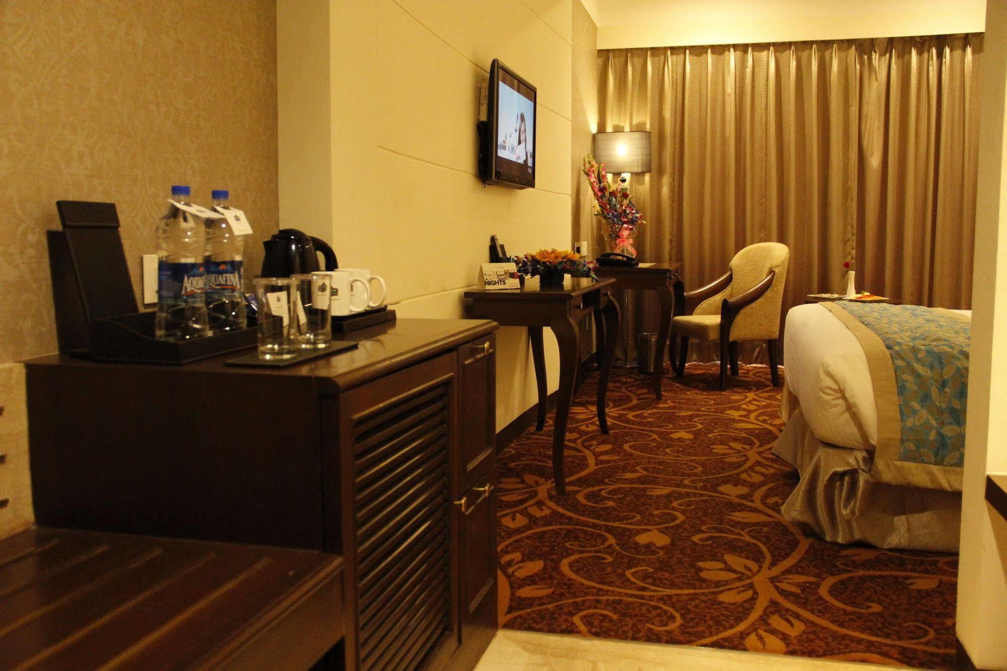 Country Inn & Suites By Radisson, Bathinda Extérieur photo